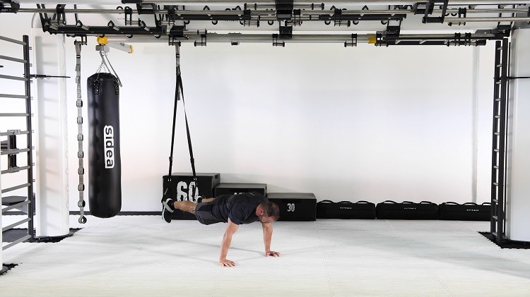 flying-suspension-training-sidea