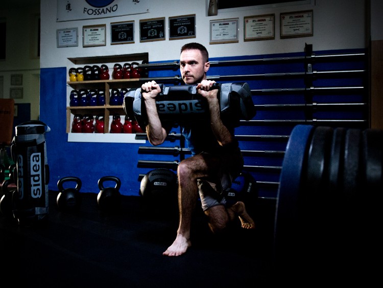 si-sand-bag-preloaded-functional-training-5-10-15-20-25-kg-weight-weighted-grip-handles