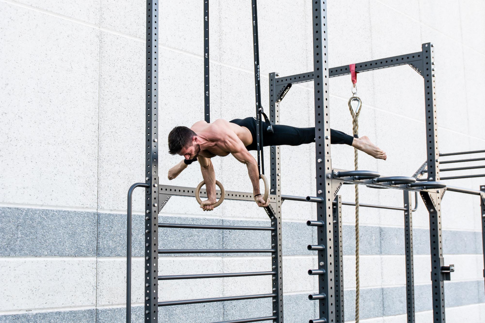 2089 copertina Wooden Ring 32 cm