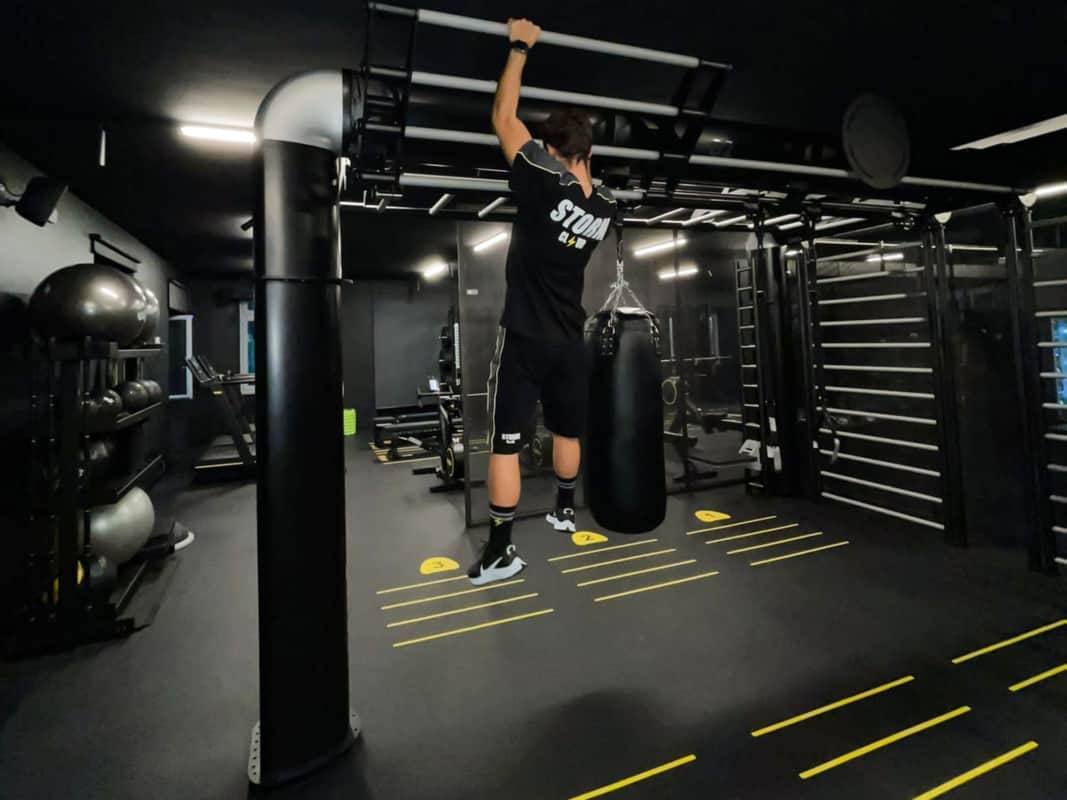 Storm-Club-Monza-fitness-boutique-Outrace-t5-black-gym