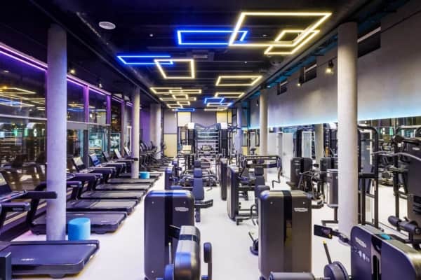 outrace-crocus-fitness-boutique-outrace-moscow-russia